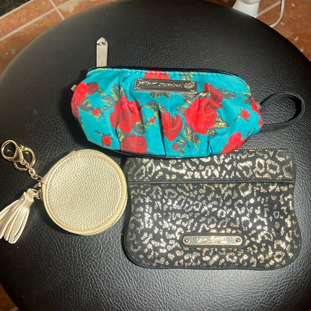 👛👝🌹Betsy Johnson Roses Clutch, Gold Coin Purse & Black & Gold Wristlet Bundle
